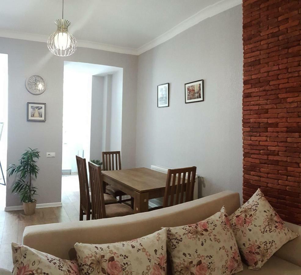 Apartament Mtatsminda Tbilisi Zewnętrze zdjęcie